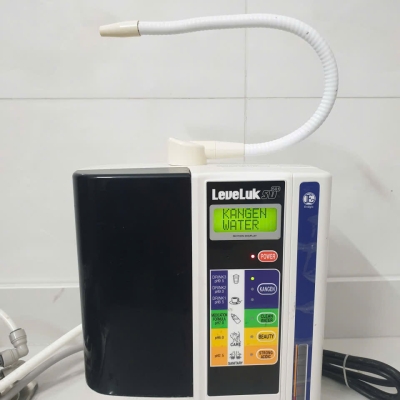Máy Lọc Nước Điện Giải Ion Kiềm Kangen Leveluk SD501 (Máy Đã Qua Sử Dụng)